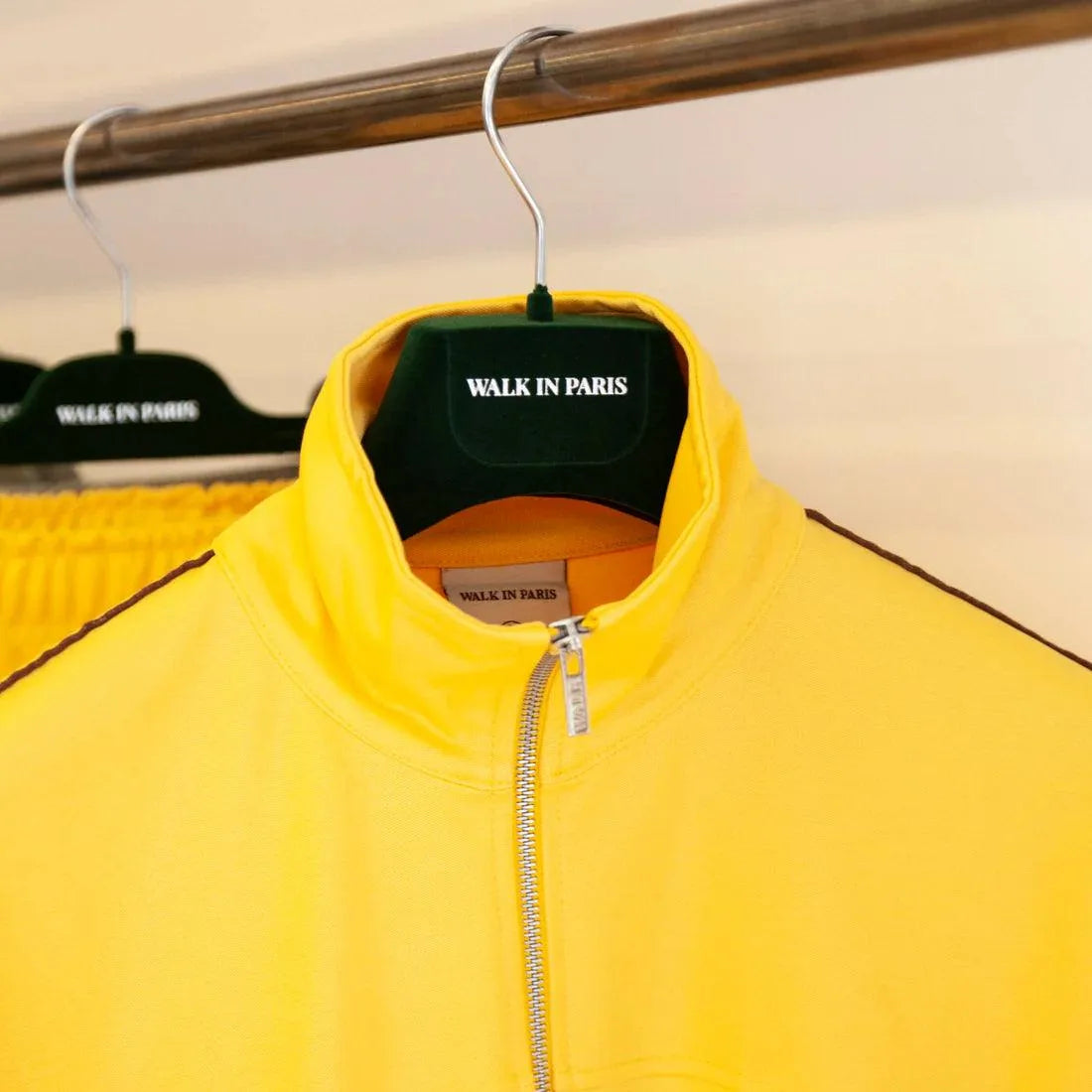 LA VESTE DE JOGGING JAUNE - HIDEOUT