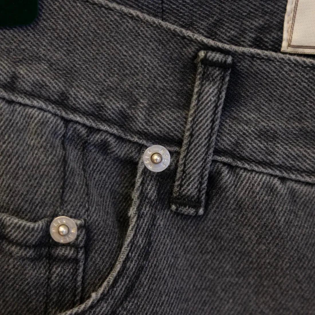 LE JEAN REGULAR GRIS - HIDEOUT