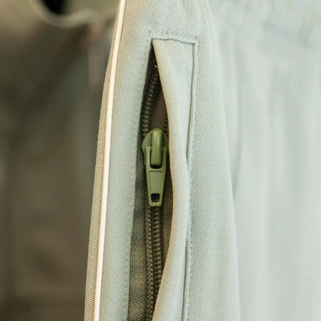LE PANTALON DE JOGGING TILLEUL - HIDEOUT