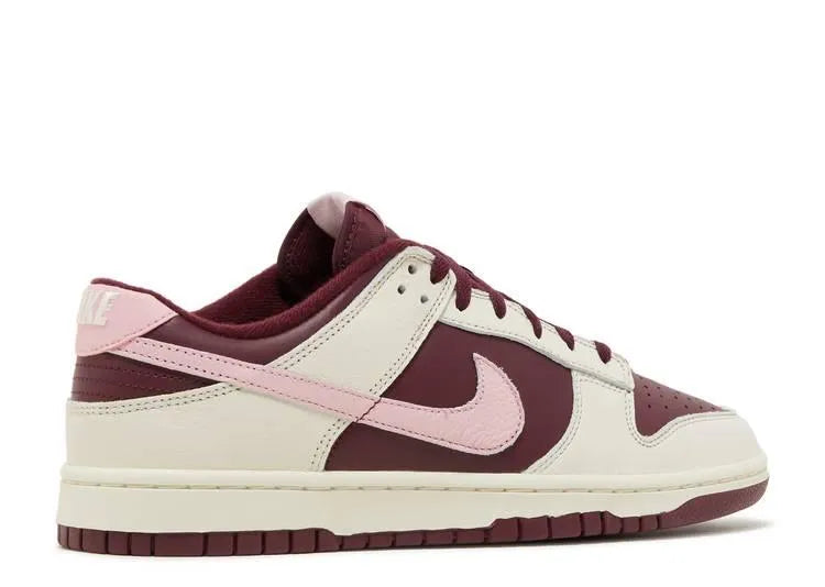 Nike Dunk Low Valentine's Day - HIDEOUT