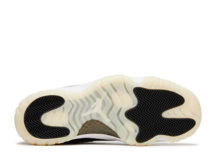 Air Jordan 11 DEFINING MOMENTS - HIDEOUT