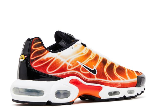 Nike Air Max Plus Light Photography