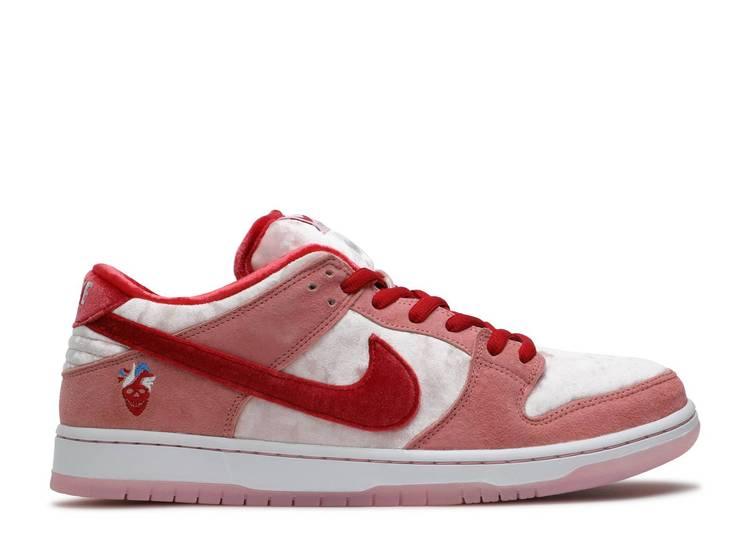 Nike SB Dunk Low Strange Love - HIDEOUT