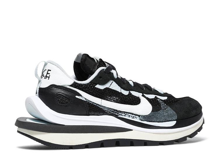 Nike Vaporwaffle Sacaï Black & White - HIDEOUT