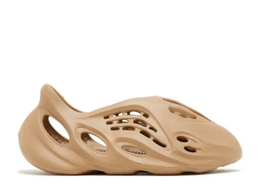 Yeezy Foam RNNR Clay Taupe - HIDEOUT